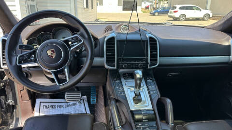 2016 Porsche Cayenne S E-Hybrid