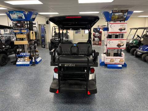 2026 E-Z-GO RXV 4