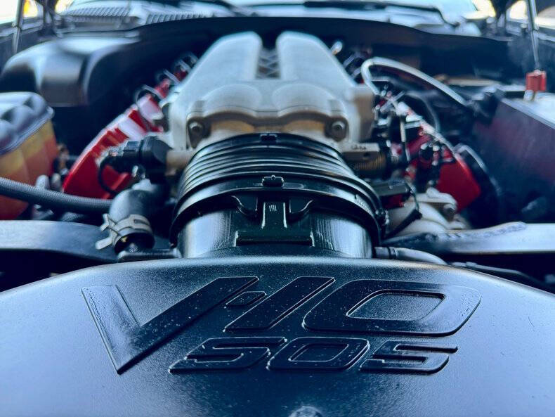 2004 Dodge Viper SRT-10