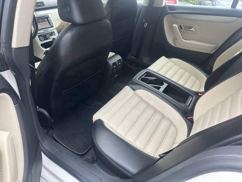 2010 Volkswagen CC Sport