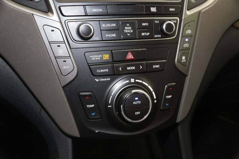 2017 Hyundai Santa Fe Limited Ultimate