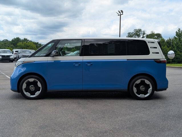 2025 Volkswagen ID. Buzz Pro S Plus