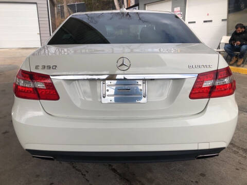 2011 Mercedes-Benz E-Class