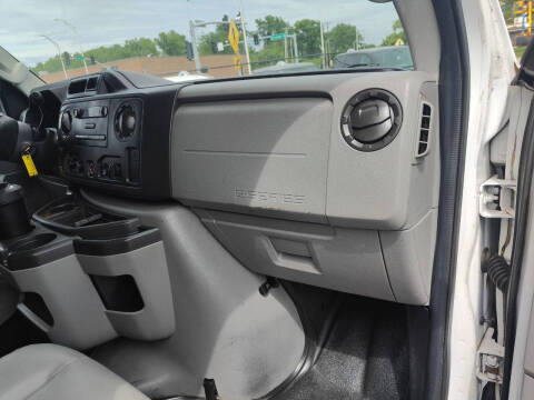 2013 Ford E-Series E-350 SD XL