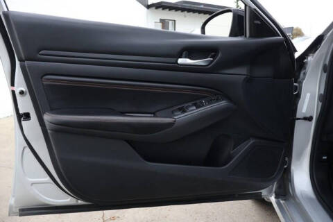 2022 Nissan Altima 2.5 SR