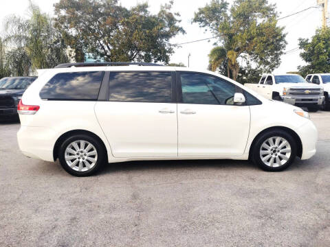 2014 Toyota Sienna Limited 7-Passenger