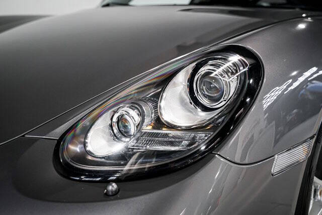 2012 Porsche Cayman R