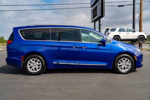 2020 Chrysler Pacifica Touring L