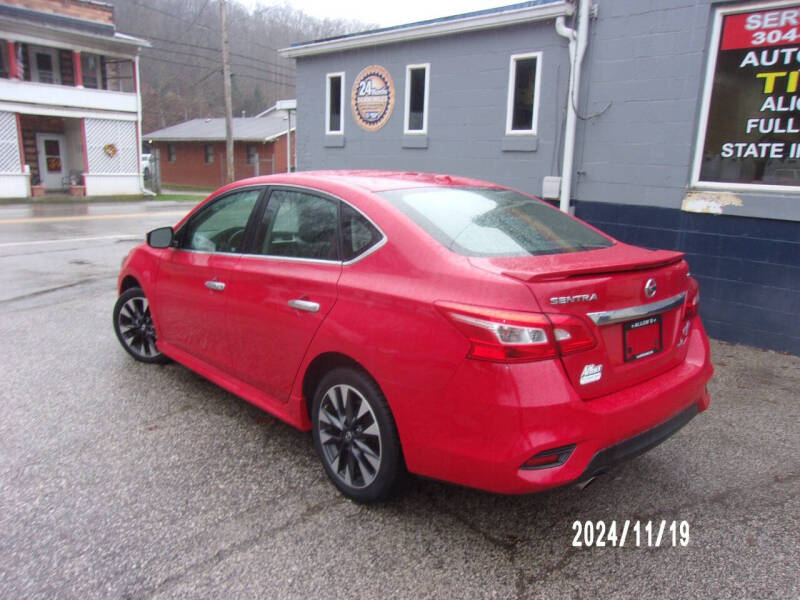 2019 Nissan Sentra SR photo 3