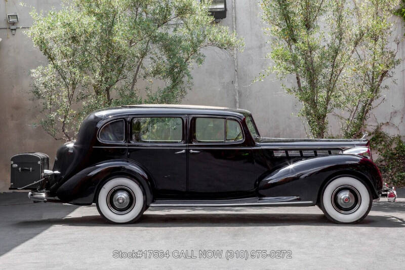 1938 Packard Super 8