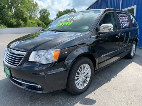 2015 Chrysler Town and Country for sale at FREDDY'S BIG LOT in Delaware OH