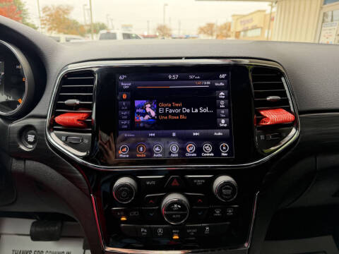 2019 Jeep Grand Cherokee Laredo