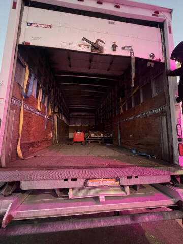 2014 Freightliner M2 106