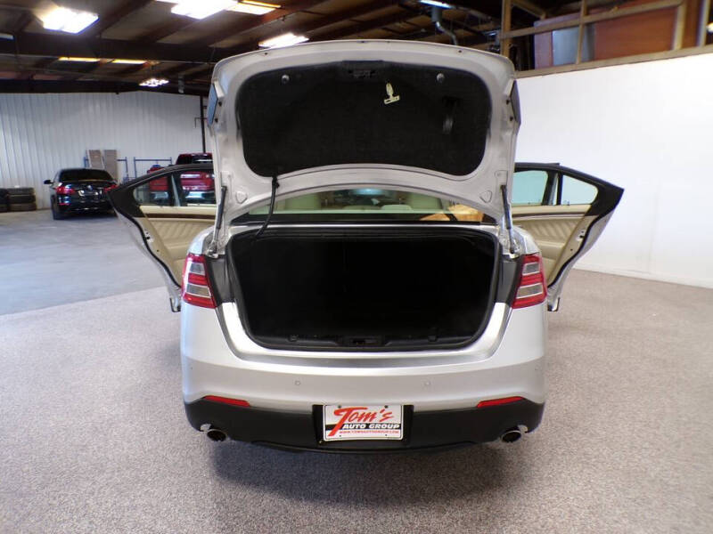 2017 Ford Taurus Limited