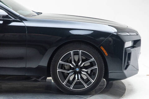 2023 BMW 7 Series 740i