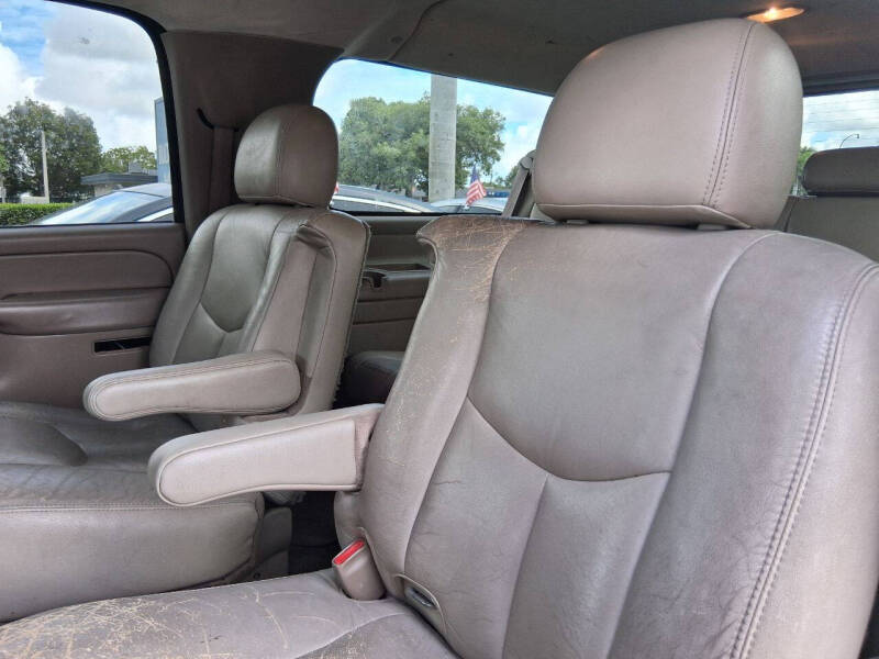 2004 GMC Yukon XL 1500 SLT