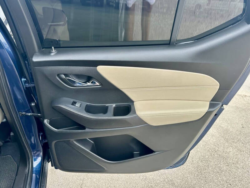 2022 Chevrolet Traverse LT Leather