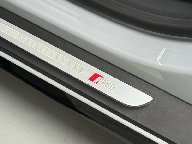 2022 Audi R8 5.2 V10 performance