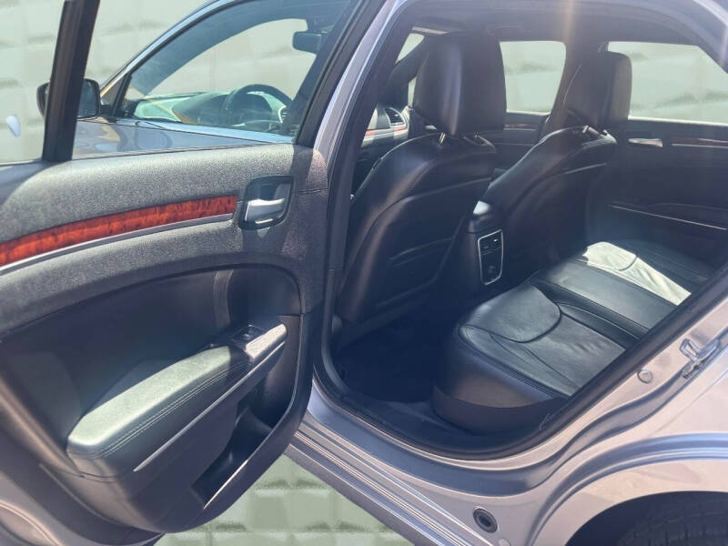 2014 Chrysler 300