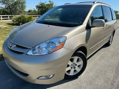 2008 Toyota Sienna for sale at Deerfield Automall in Deerfield Beach FL
