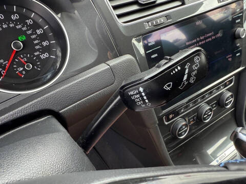 2019 Volkswagen e-Golf SE