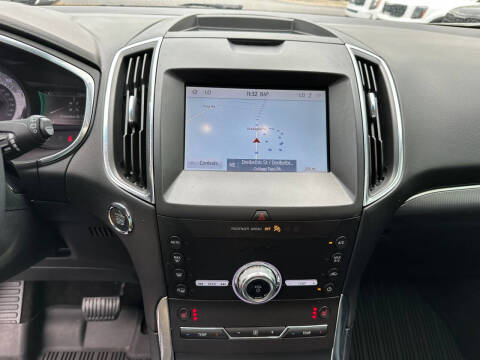 2020 Ford Edge Titanium
