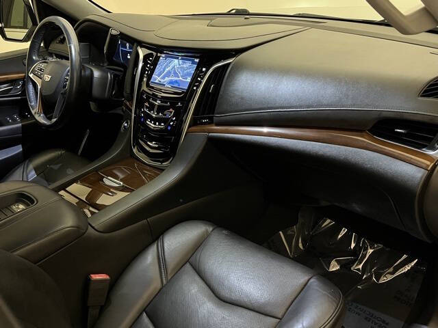 2020 Cadillac Escalade Standard