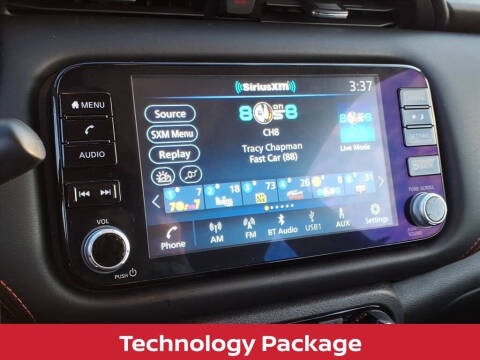 2021 Nissan Kicks SR