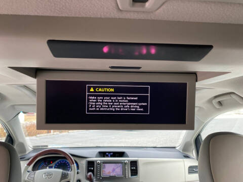 2012 Toyota Sienna Limited 7-Passenger