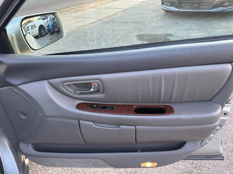 2004 Toyota Avalon XLS