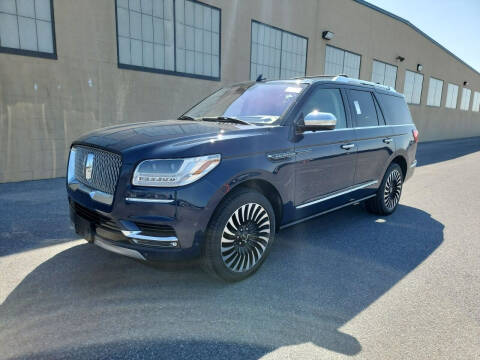 2018 Lincoln Navigator for sale at Car Connections in Kansas City MO