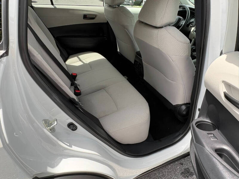 2024 Toyota Corolla Cross LE