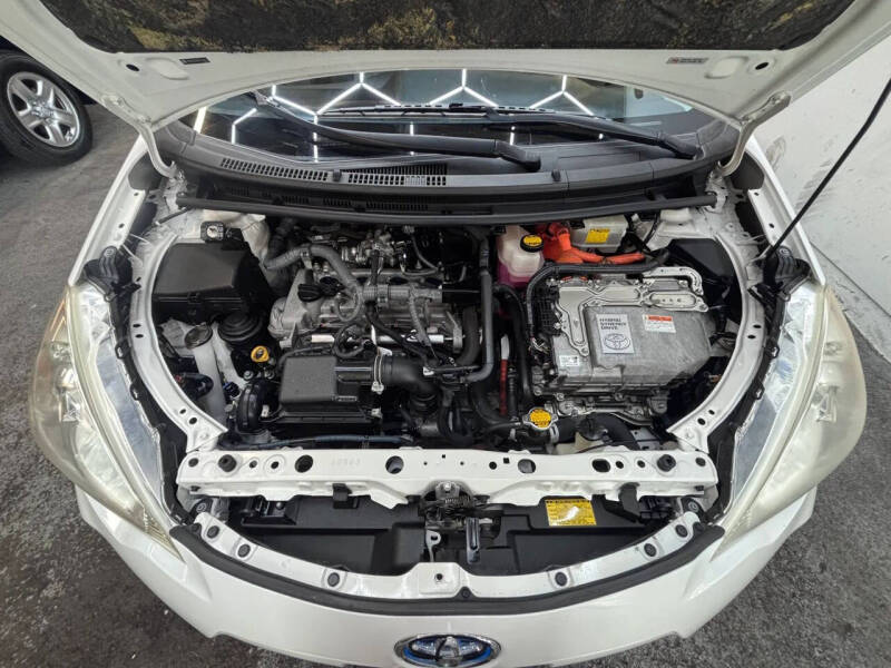 2013 Toyota Prius c
