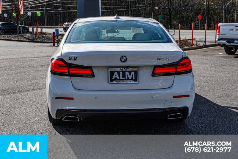 2022 BMW 5 Series 530i