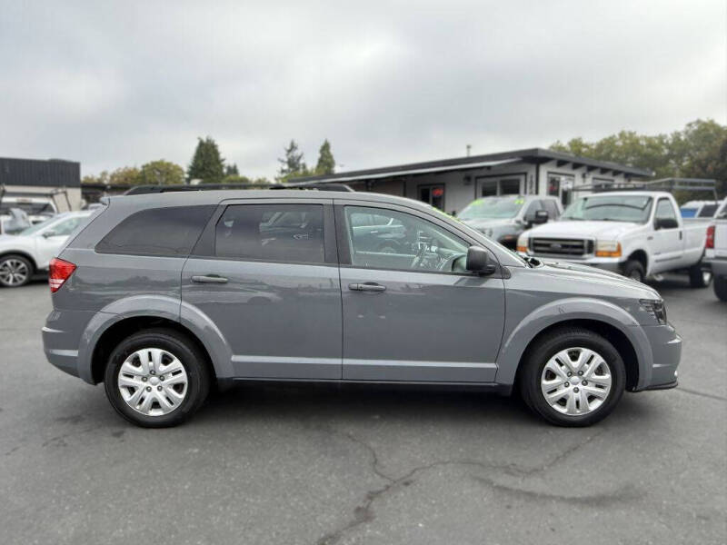 2020 Dodge Journey SE Value