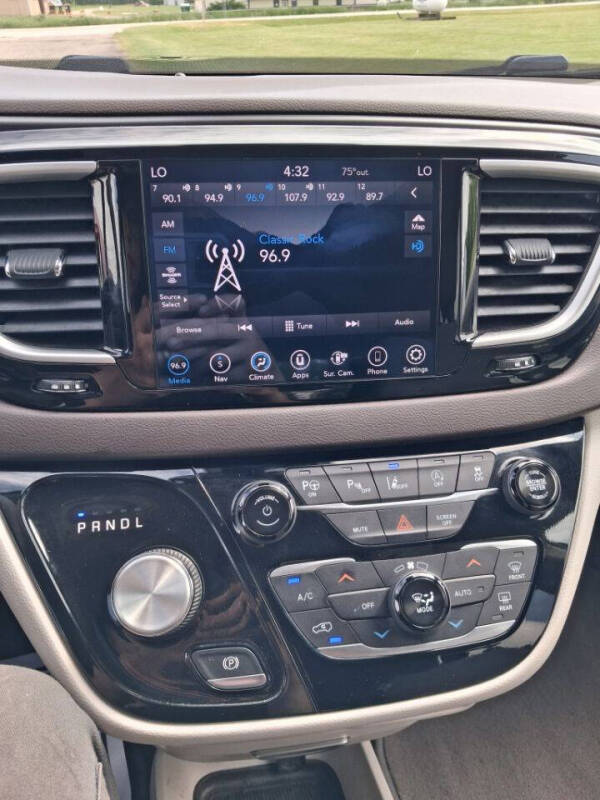 2019 Chrysler Pacifica Touring Plus