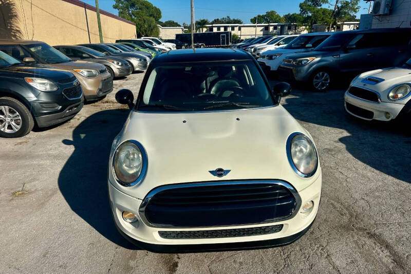 2016 MINI Hardtop 4 Door Cooper