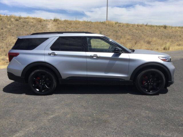 2022 Ford Explorer ST