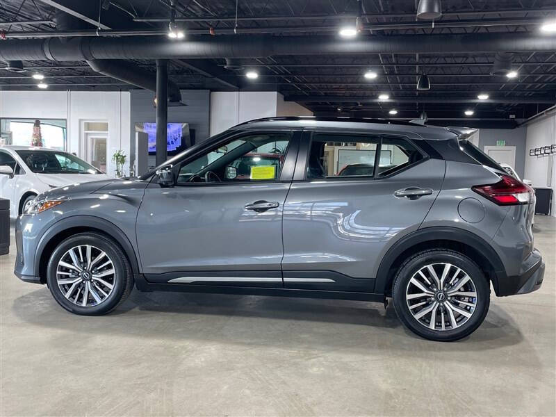 2024 Nissan Kicks SR