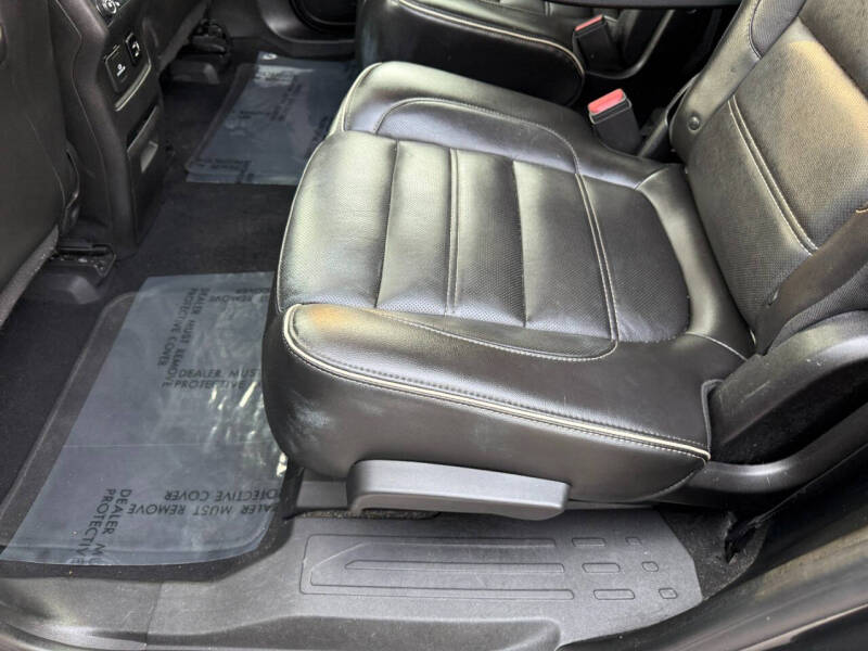 2017 GMC Acadia Denali