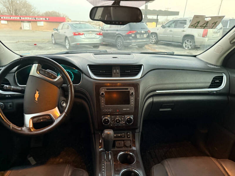 2017 Chevrolet Traverse LT