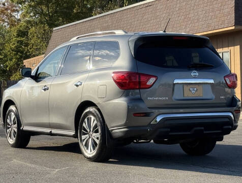 2018 Nissan Pathfinder S