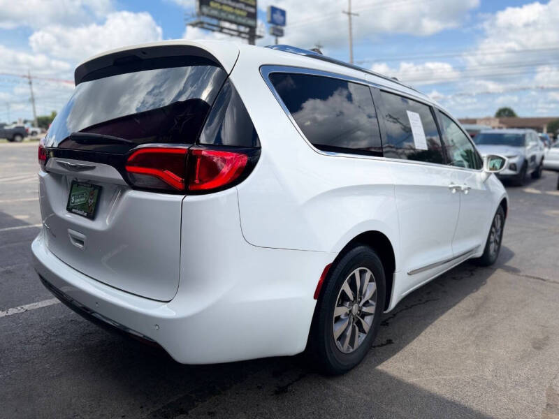 2019 Chrysler Pacifica Touring L Plus