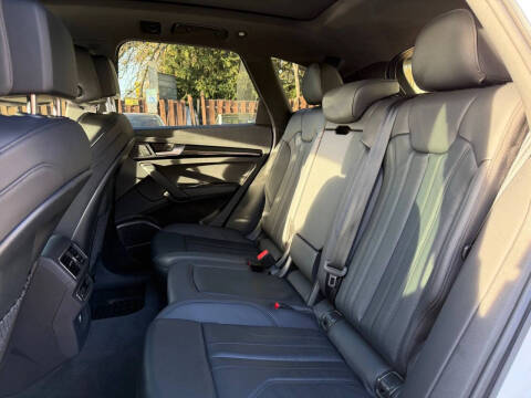 2019 Audi Q5 quattro Prestige 45 TFSI