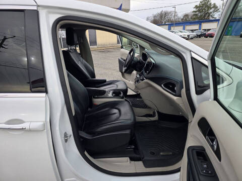 2021 Chrysler Pacifica Touring L