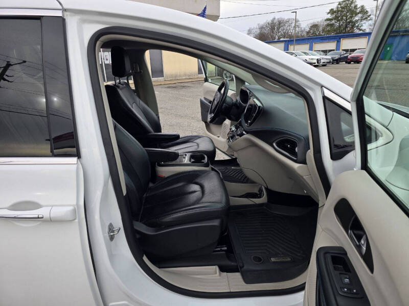 2021 Chrysler Pacifica Touring L