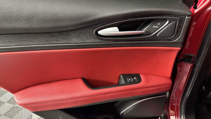 2021 Alfa Romeo Stelvio Sprint