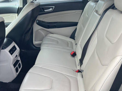 2016 Ford Edge Titanium