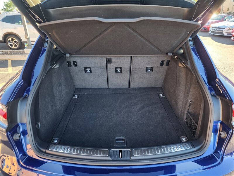 2022 Porsche Macan