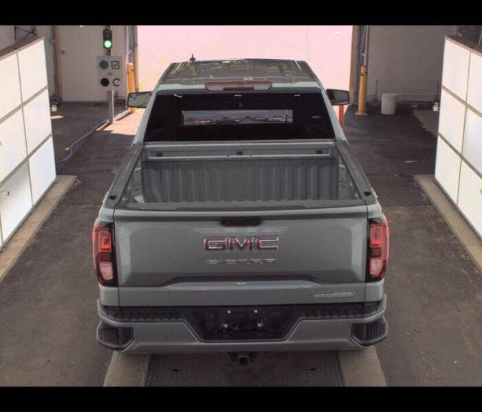 2024 GMC Sierra 1500 Elevation Standard